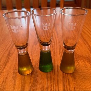 Set of 3 Caribbean Green and Gold Shot Glasses